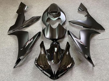 2004-2006 Yamaha R1 Motorcycle Fairings - Glossy Black Matte Black UK