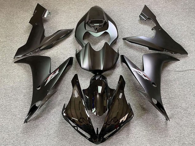 2004-2006 Yamaha R1 Motorcycle Fairings - Glossy Black Matte Black UK