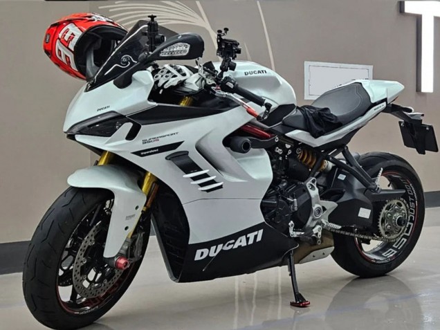 2021-2024 Ducati 2021-2024 Ducati Supersport 950/950S Motorcycle Fairings - White Black UK