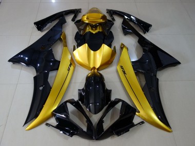 08-16 Gloss Black & Gold R6 Fairings