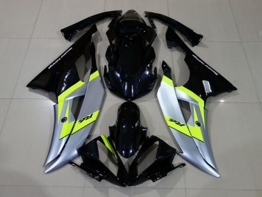 08-16 Gloss Black & Silver R6 Fairings