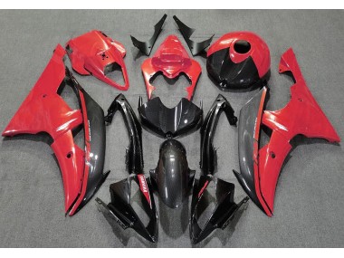 08-16 Gloss Red and Carbon R6 Fairings