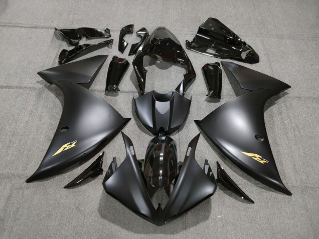 09-11 Black and Gold R1 Fairings