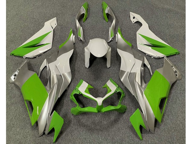 19-23 Green White and Silver ZX6R Fairings 19-23 Green White and Silver ZX6R Fairings